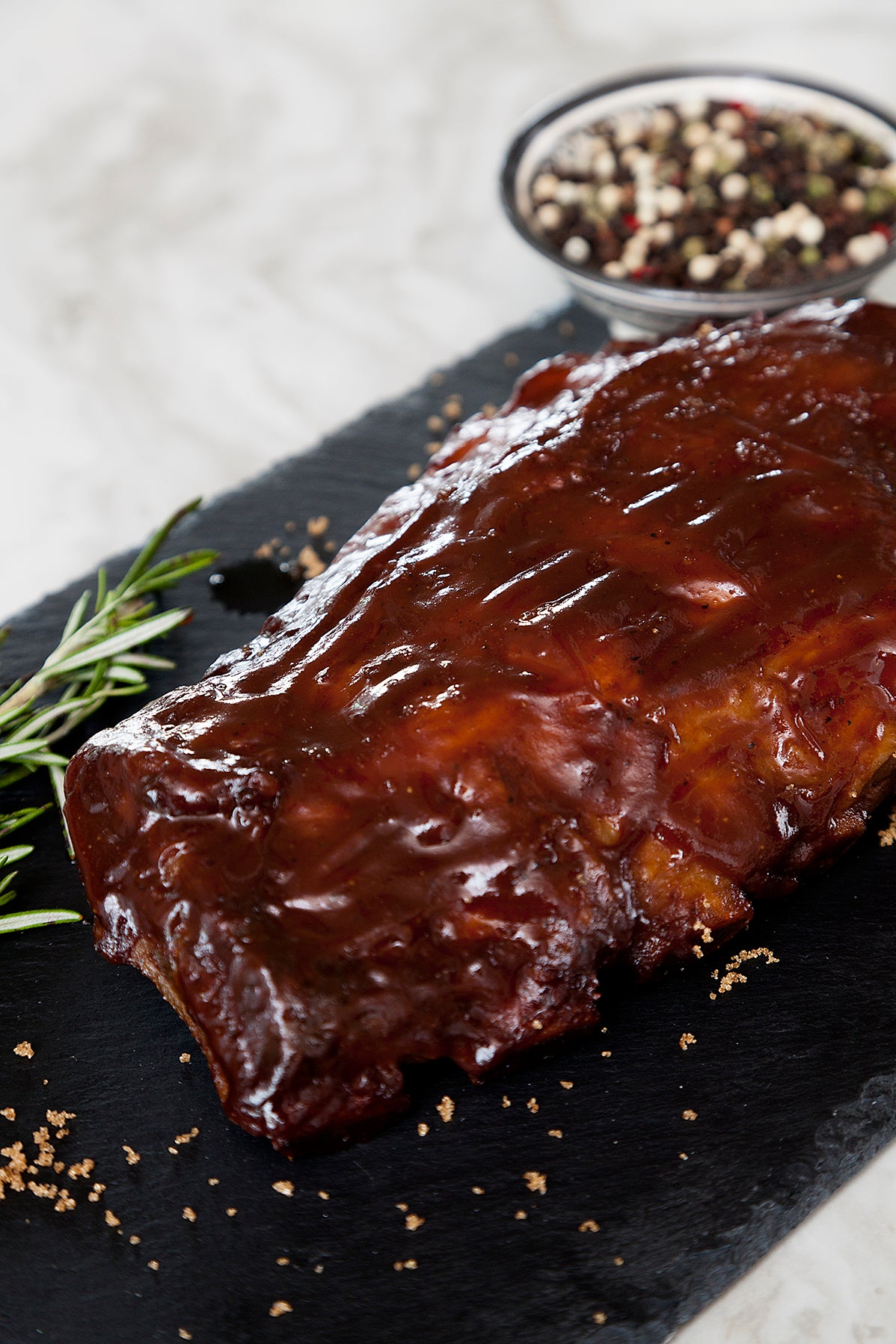 Côtes levées BBQ miel & ail de La Fumerie 350 g